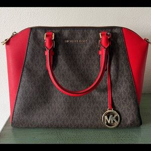 VGUC Michael Kors Large Ciara.